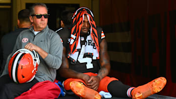 的荣誉足以 的荣誉足以